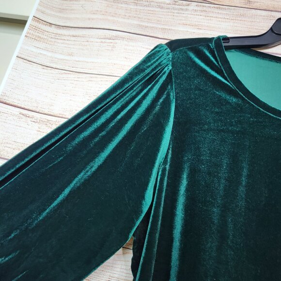 Modcloth Crushed Velvet Blouse Long Sleeve Beyond Basic Green Top Size 2X - Picture 3 of 14